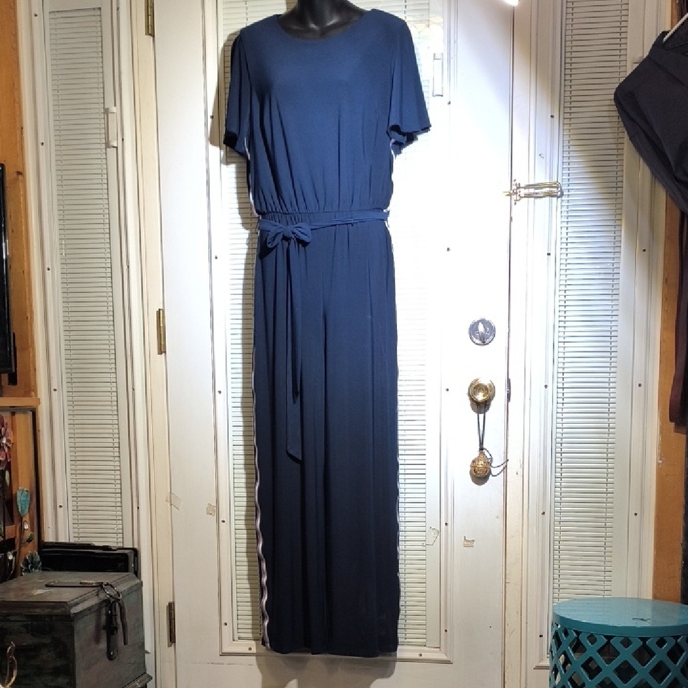 Sporty Navy Blue Roz & Jumpsuit (L)